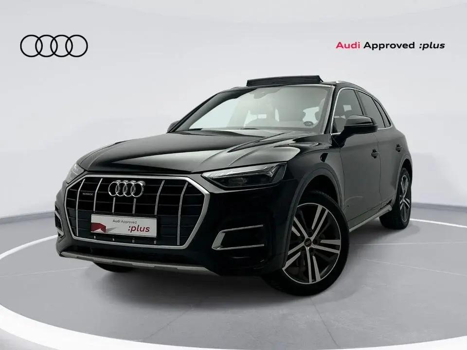 Audi Q5 45 TFSI Quattro Design 2.0L Q5 Advanced 45 TFSI quattro 249hp (Ref# 106957)