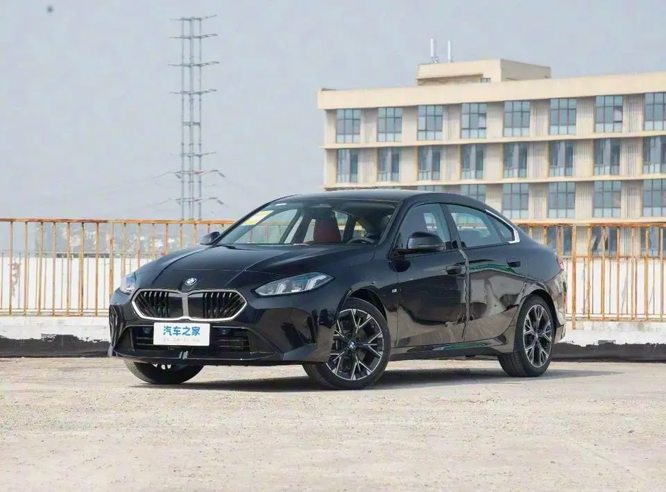 BMW 225L BMW 225L / 0km / black / chinese