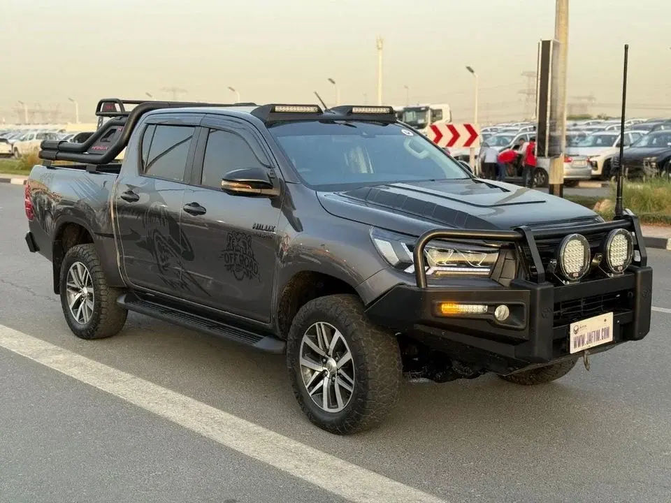 Toyota Hilux 2019 2.8L DIESEL AT RHD BULL BAR SPORTS BAR Export only