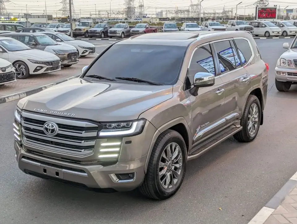 Toyota Land Cruiser Toyota Landcruiser 2016 facelifted 2025 LHD golden colour Export only