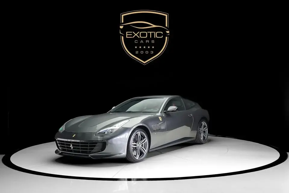 Ferrari GTC4 Lusso V12