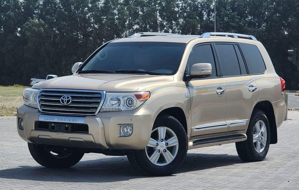 Toyota Land Cruiser VXR 5.7 L