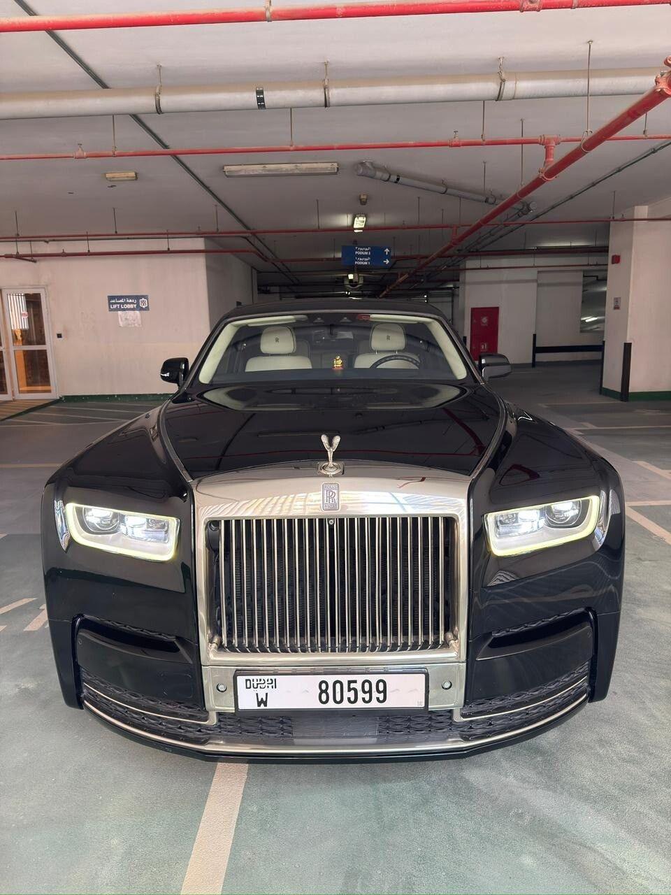 Rolls-Royce Phantom EWB 6.8L