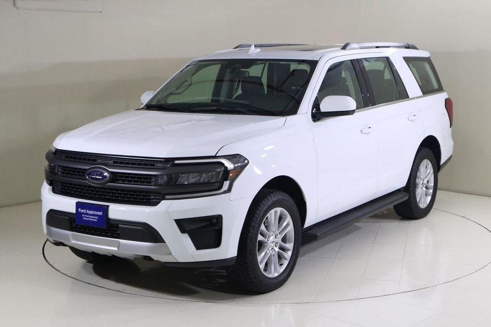 Ford Expedition XLT 3.5L (380 HP) 4WD XT224 / FOC Insurance + Registration