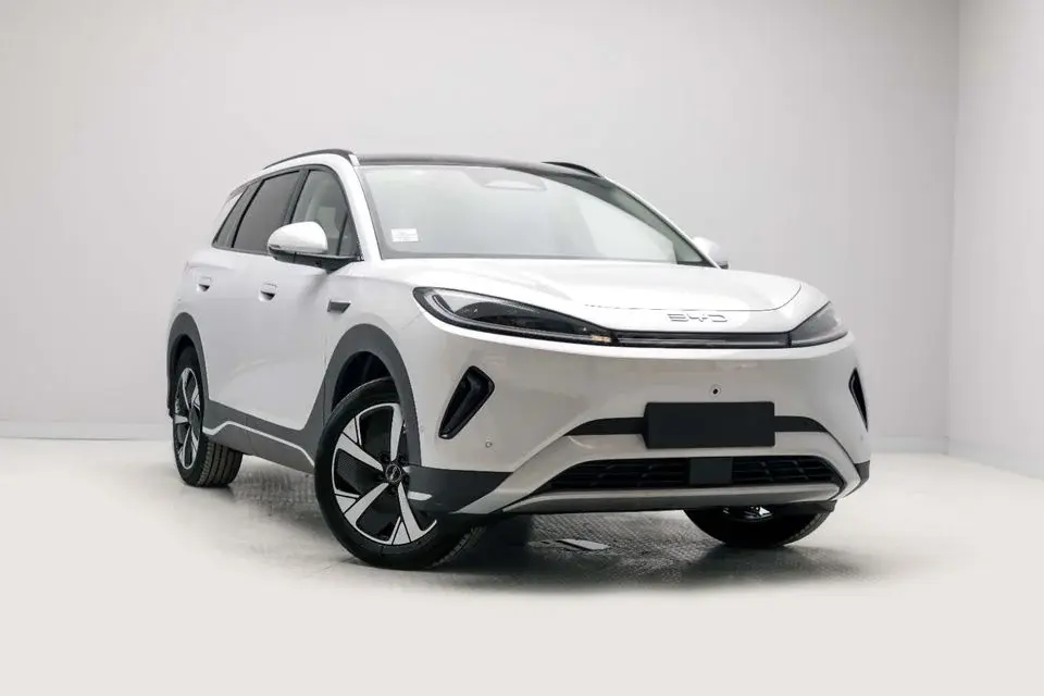 BYD Sealion 05 Intelligent Navigation - Sea White Inside White Export Only