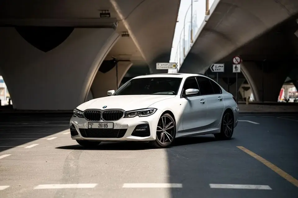 BMW 330i Sedan 330i M Kit