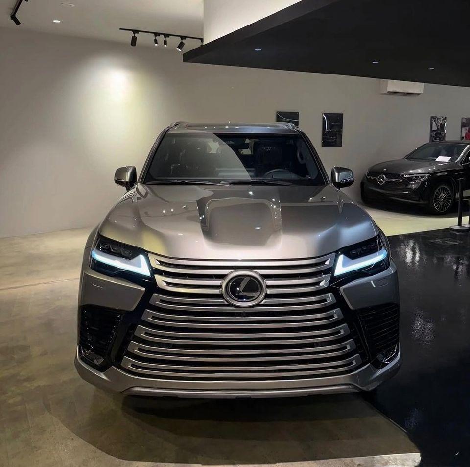 Lexus LX 600 Signature 3.5L ( CYL)