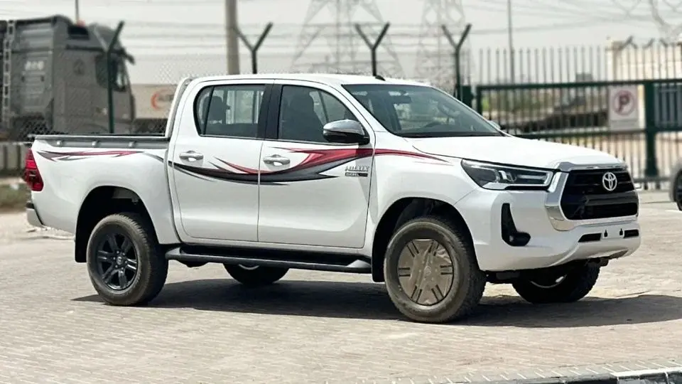 Toyota Hilux Toyota Hilux 2.4 MT 2025 Full option with diff lock