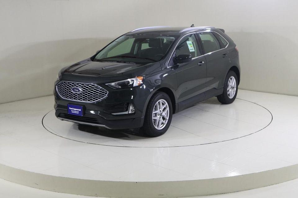 Ford Edge SEL123C FOC Insurance + Registration