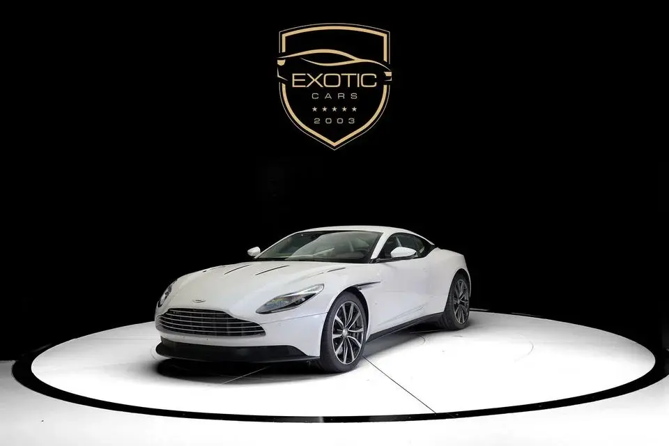 Aston Martin DB11 Std 5.2L