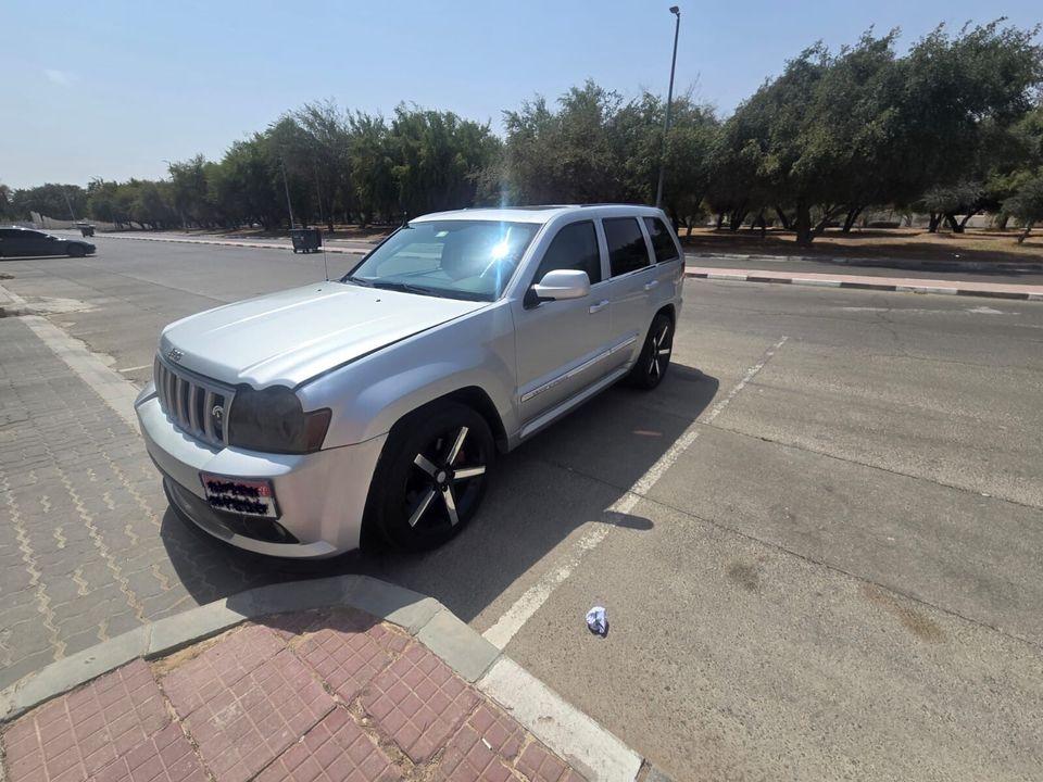 Jeep Grand Cherokee SRT