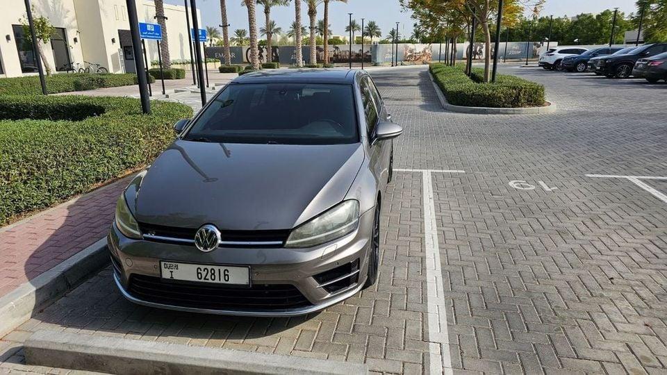 Volkswagen Golf R
