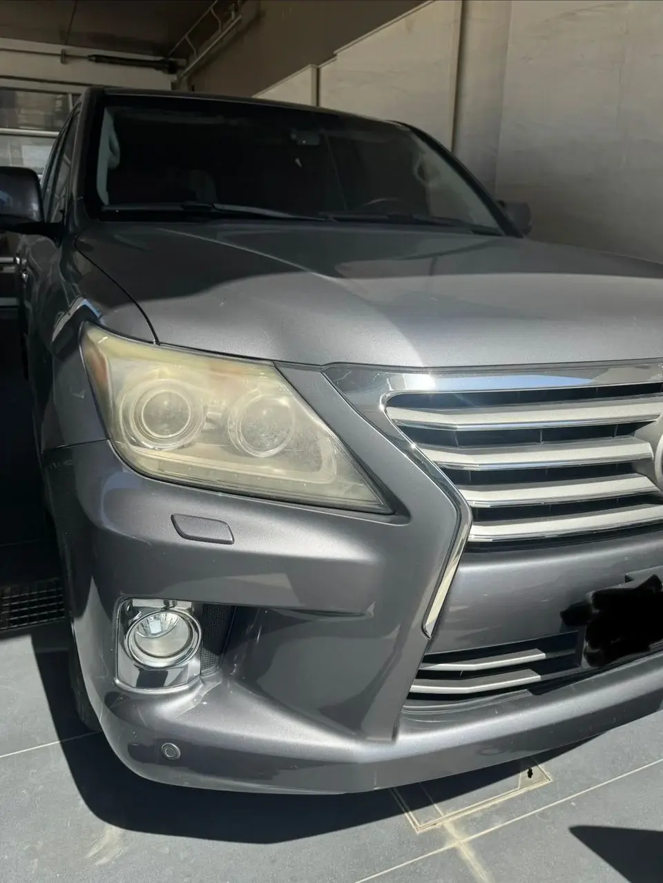 Lexus LX570
