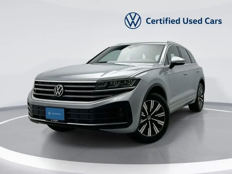 Volkswagen Tiguan Touareg Elegance + Tirano (Ref#02374) / 42,100 AED SAVINGS from New Car