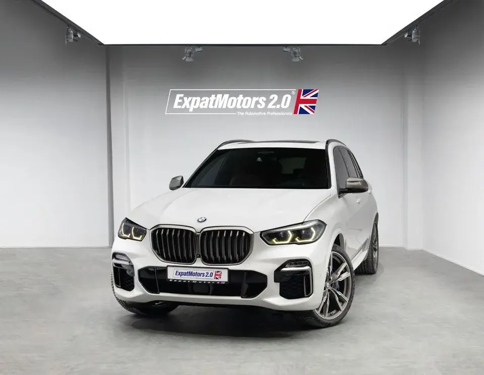 BMW X5 M50i 4.4L