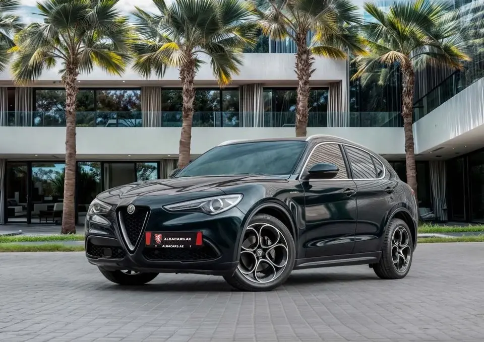 Alfa Romeo Stelvio Stelvio Super 1,469 P.M 0% Downpayment Service History!