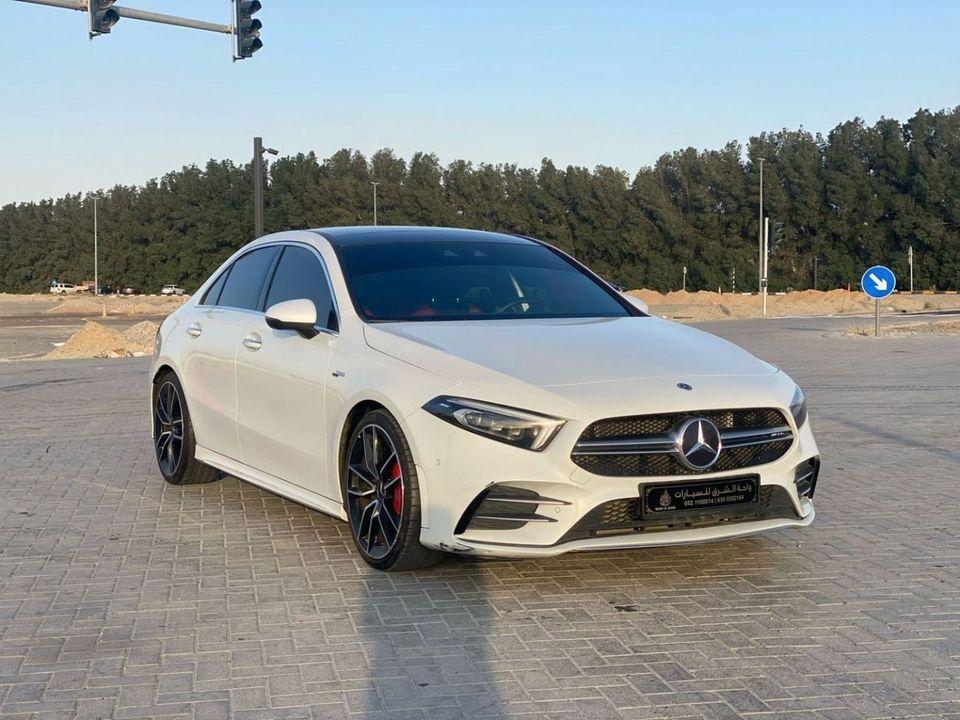 Mercedes-Benz A 35 AMG Premium + 2.0L