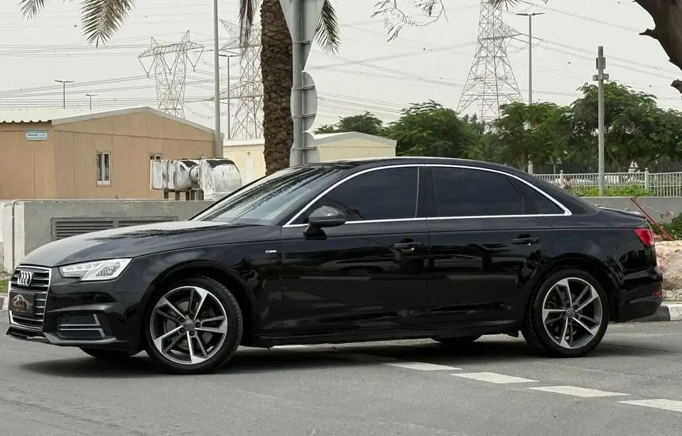 Audi A4 35 TFSI S Line 2.0L Best Offer Audi A4 S-Line Ultra 2018 GCC Specs - Excellent Condition