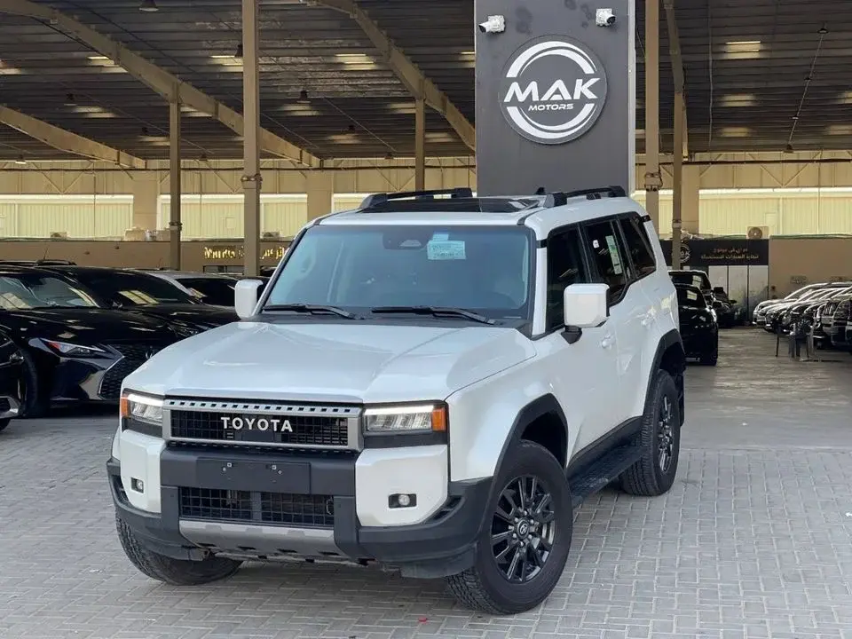 Toyota Prado VXR FULL OPTION / V4 T / SUNROOF / RADAR / LANE KEEP ASSIST / BIG SCREEN / RIMS / LEATHER