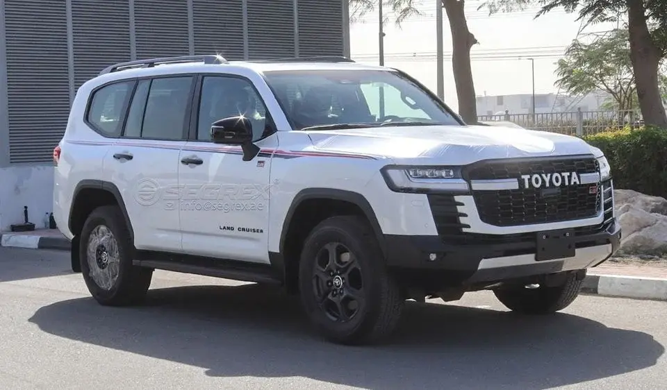Toyota Land Cruiser (LC300) GR-Sport, 3.3L Turbo Diesel 4WD 10A/T 2026 Model Only for Export