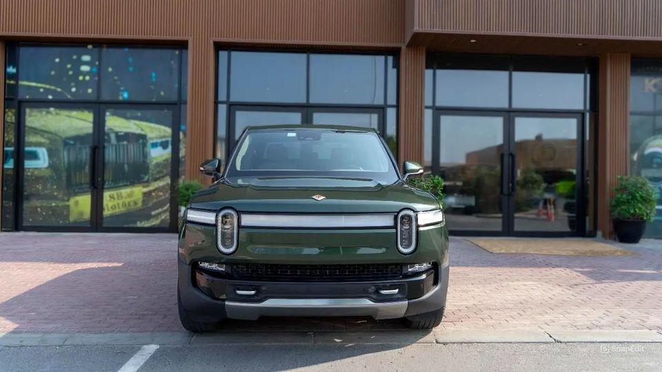 Rivian R1T Adventure Large Battery Full Options Very Clean and Low Mileage