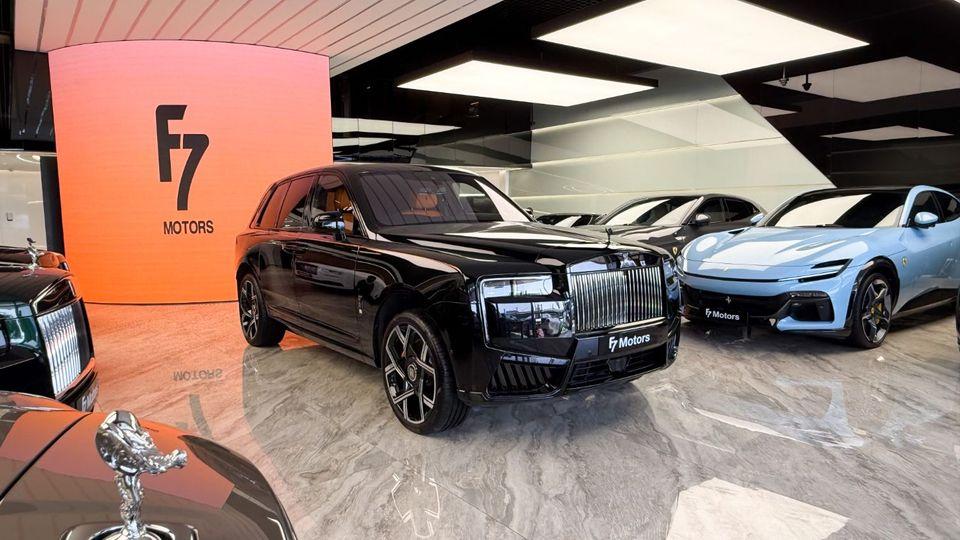 Rolls-Royce Cullinan Rolls-Royce Cullinan Black Badge – 2025