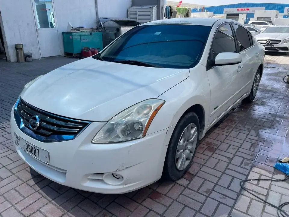 Nissan Altima