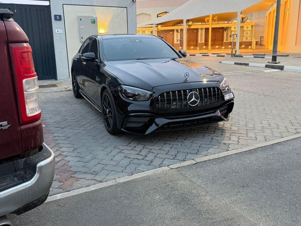 Mercedes-Benz E300 Premium 2.0L