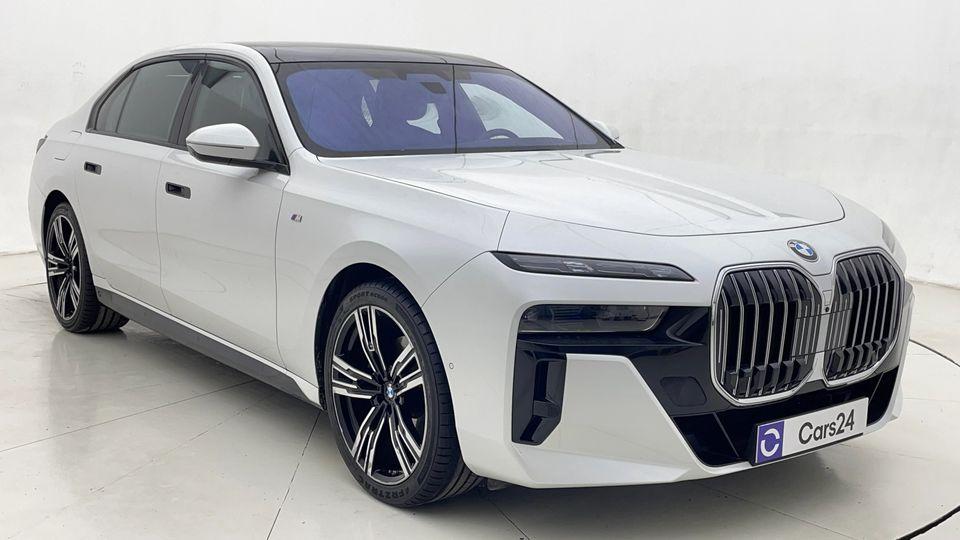 BMW 735i 2024 M SPORT INDIVIDUAL AED 4442/Month 0 DP 30 Day Return Warranty Service History