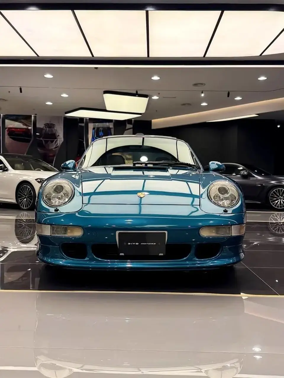 Porsche 911 Carrera 4S 3.8L Convertible MANUAL 993 CARRERA 4S TURBO BODY