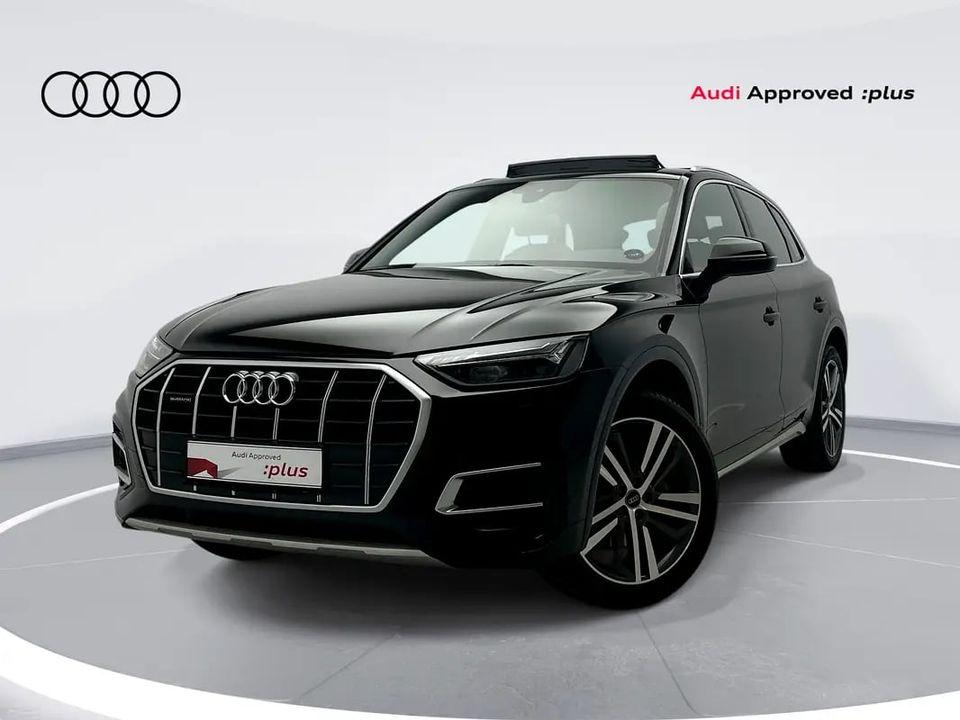 Audi Q5 45 TFSI quattro Sport Style & Technology Selection 2.0L Advanced 45 TFSI quattro 249hp (Ref# 106957)