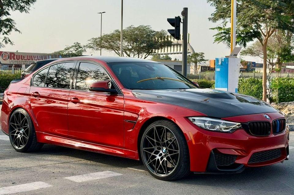 BMW M3 Competition 3.0L BMW M3 COMPETITION 2018 CARBON FIBER PACKAGE LIMITED EDITION IN PERFECT CONDITON