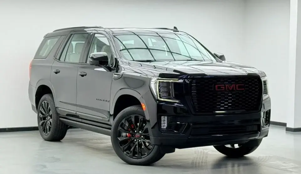 GMC Yukon 2024 GMC Yukon Denali, 2029 GMC Warranty + Service Pack, Very Low Km, 7 Seater, GCC