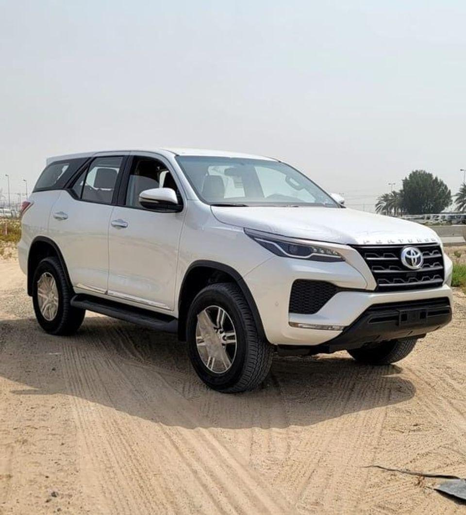 Toyota Fortuner Toyota Fortuner 2.7 4x2 petrol basic options GCC 2023