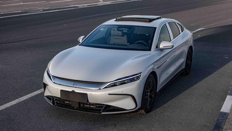 BYD HAN DM-i 125KM ELITE SMART DRIVING EDITION 2025 Ready Stock Limited QTY