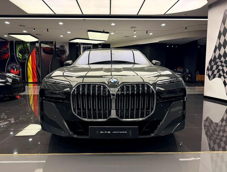 BMW 740i 740i M Sport GCC Specs - Like New!
