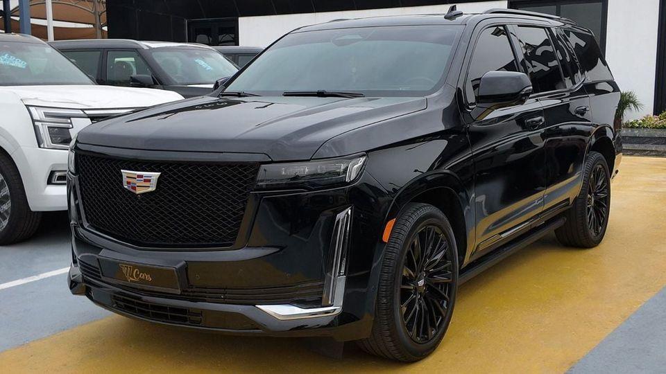 Cadillac Escalade CADILLAC ESCALADE 600 Sport 6.2L 4WD