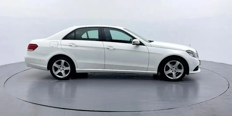 Mercedes-Benz E200 4-cylinder engine, producing 181 hp to 208 hp