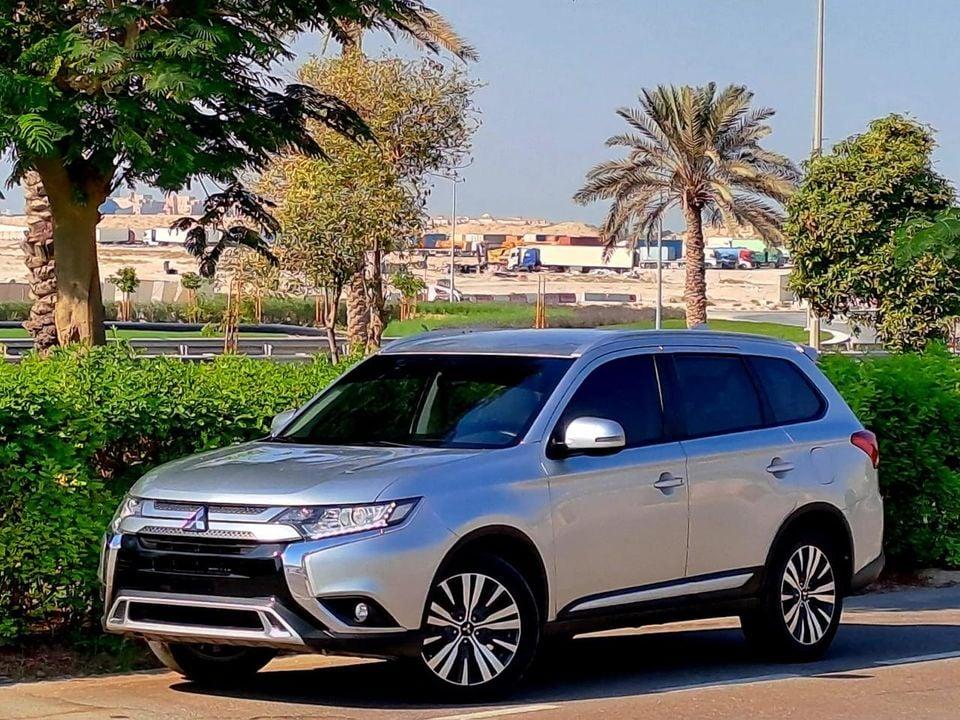Mitsubishi Outlander GLS 2.4L 899-Monthly l GCC l 4wd, Cruise, Camera l Accident Free