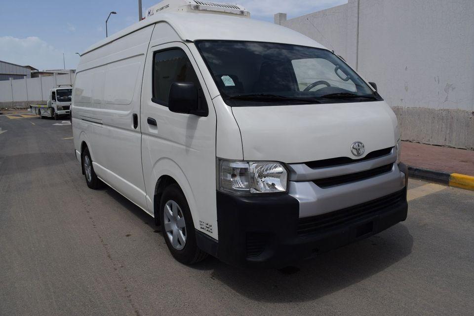 Toyota Hiace GLS -High Roof Panal Van 2.7L