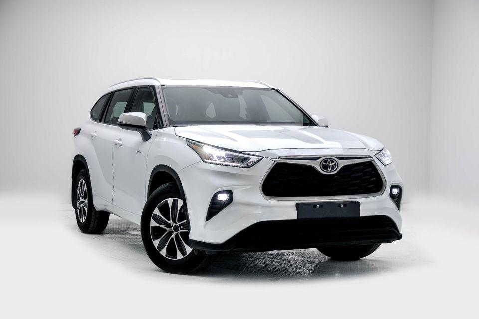 Toyota Highlander GLE 2.5L - Platinum White Pearl Inside Grey Export Only