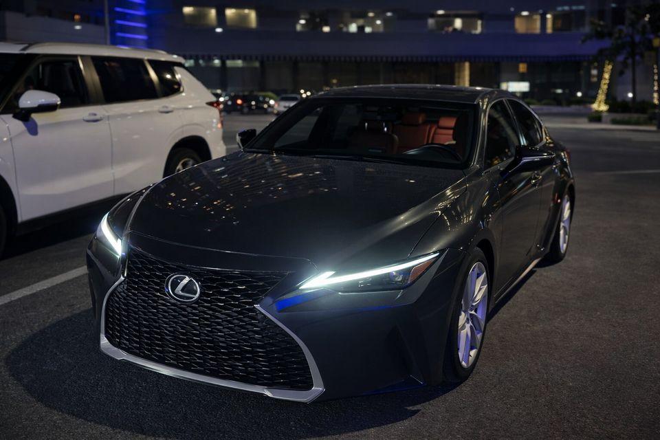 Lexus IS300 Premier 2.0L