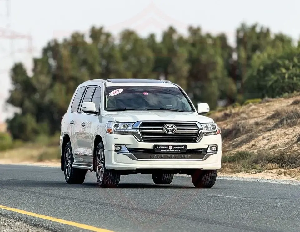 Toyota Land Cruiser GXR 4.6L Toyota Land Cruiser 4.6 L 2020 GCC Accident-Free In Excellent Condition 1685 P.