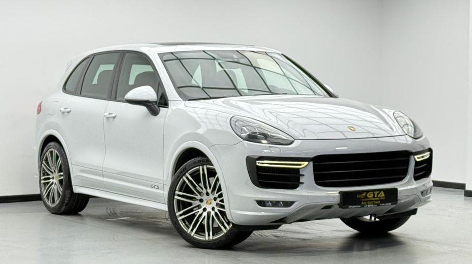 Porsche Cayenne GTS 3.6L 2016 Porsche Cayenne GTS, Carbon Fiber Interior, Fully Loaded, Excellent Condition, GCC