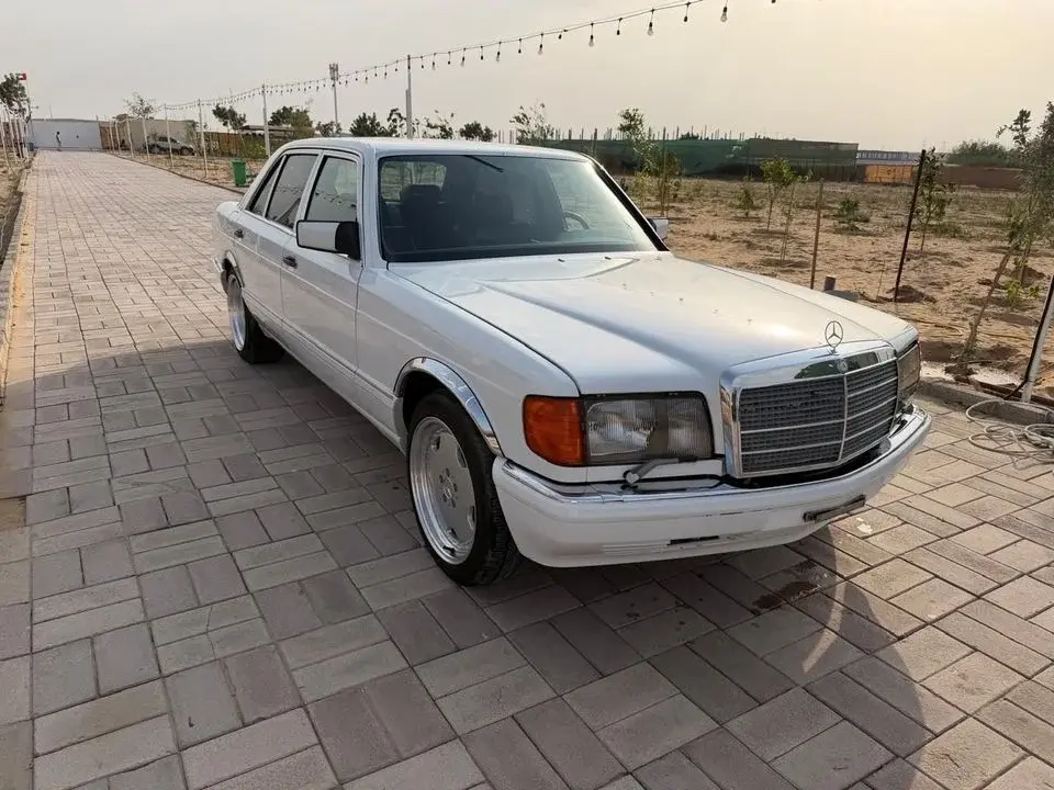 Mercedes-Benz 500 SEL