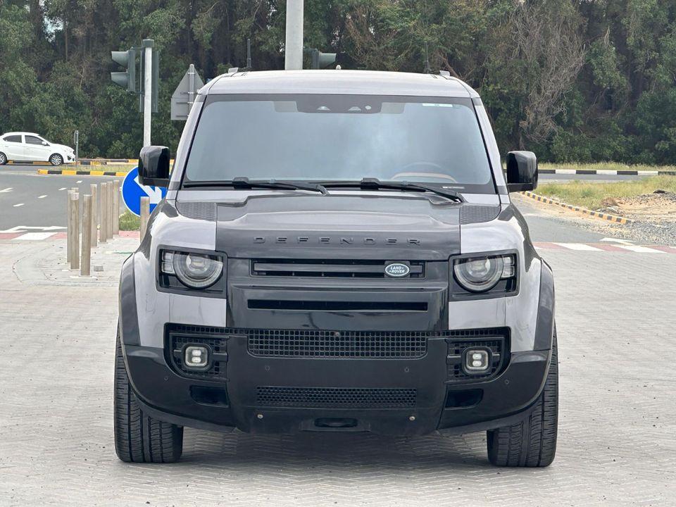 Land Rover Defender P400 110 HSE 3.0L (5 Seater)