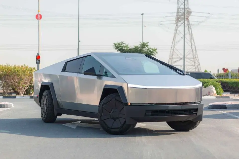 Tesla Cybertruck Cyberbeast