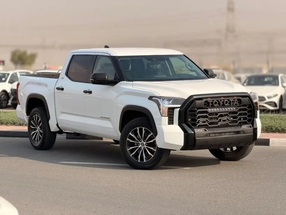 Toyota Tundra SR5 Premium 2024 model