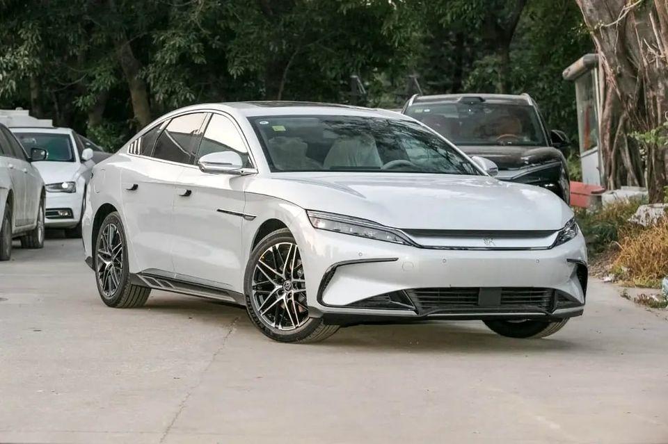 BYD HAN Flagship EV Range 701 KM