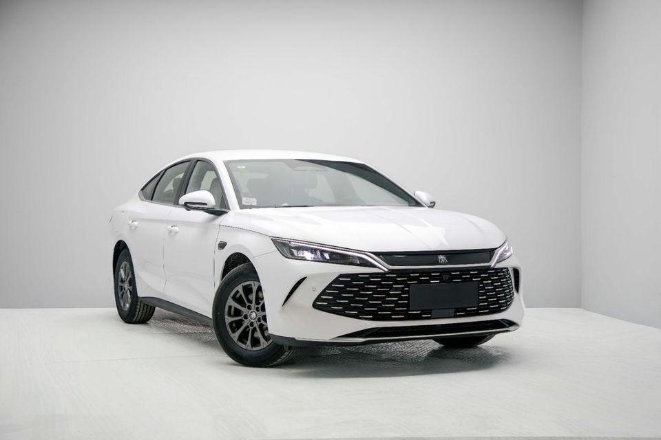 BYD Qin L DM-i Leading Version 1.5L - White Inside Grey Export Only